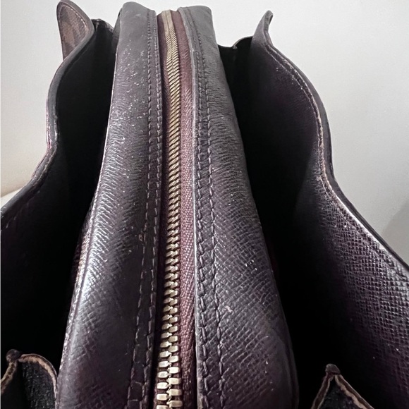 Louis Vuitton Triana Damier Ebene Handbag - Picture 5 of 9